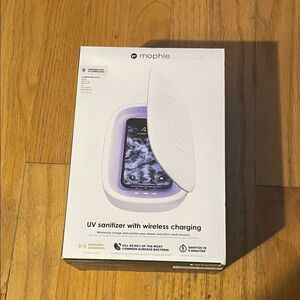 mophie White UV Sanitizer and Charger
